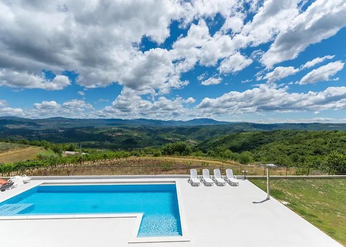 Panorama Vila *