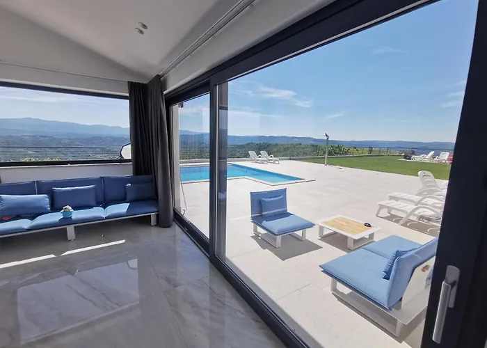 Panorama Villa *